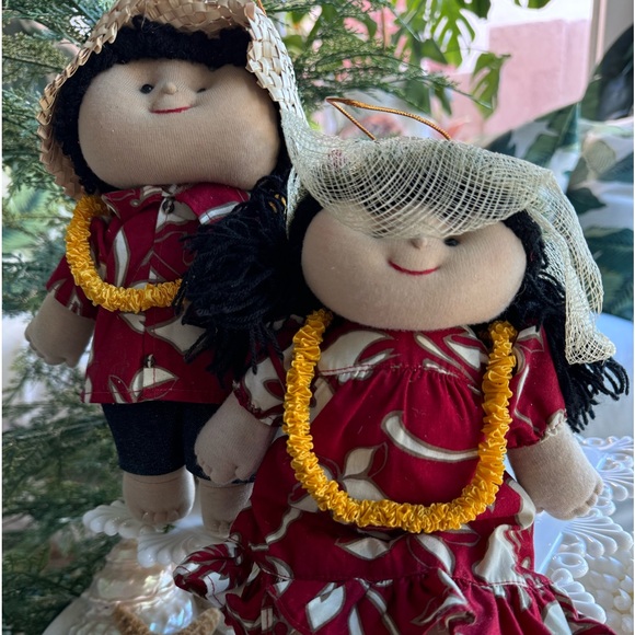 Hawaiian Boy Hawaiian Girl Christmas Dolls - Picture 1 of 7